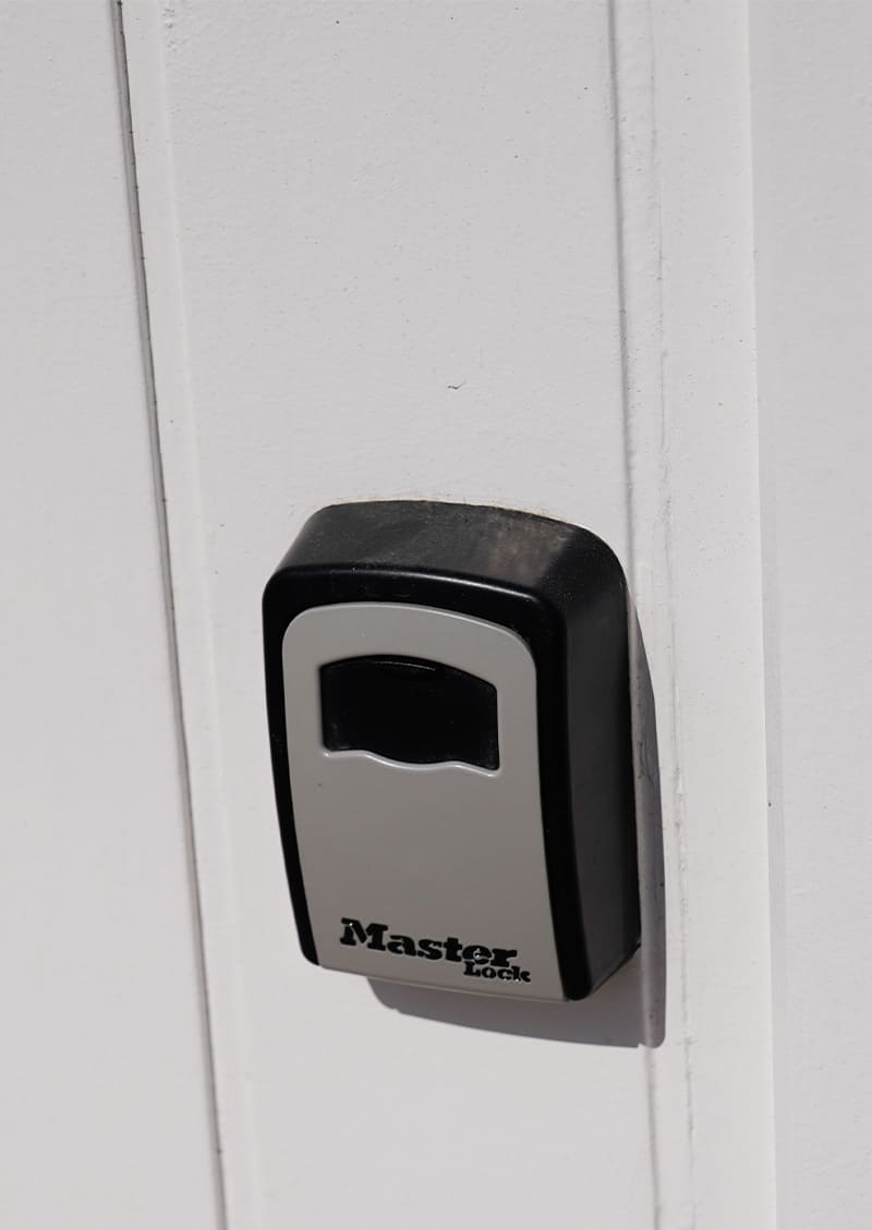masterlook fixe sur un mur pour le stockage des cles autonome
